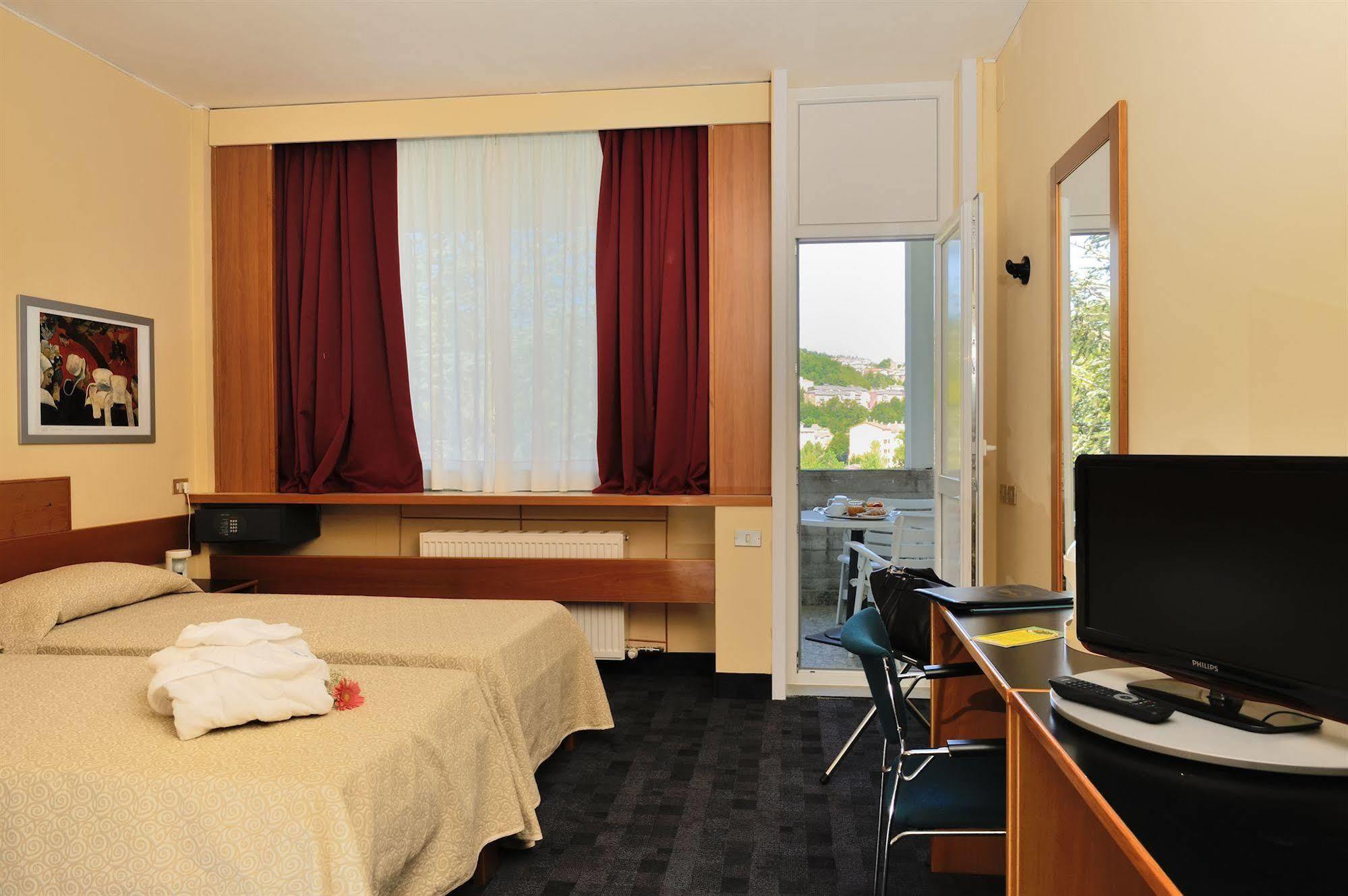 פורטה טרמה Hotel Santoli מראה חיצוני תמונה